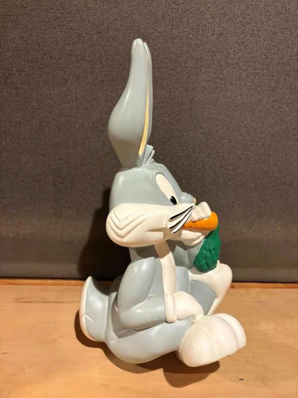 1998年 Vintage Bugs Bunny 兔八哥 樹酯雕像 