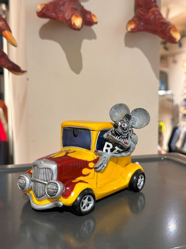 2005年 Rat fink 芬克鼠 火焰紋 樹酯汽車煙灰缸 
