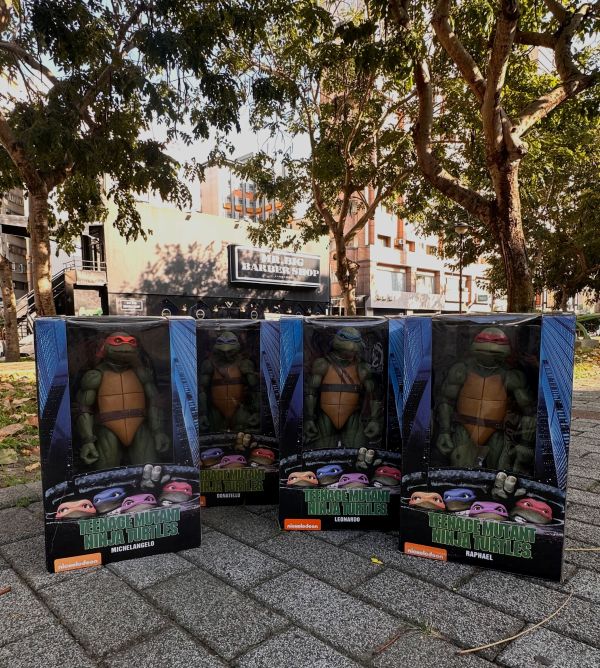 NECA Tmnt 1990 Movie 1/4 寫實電影版 忍者龜 
