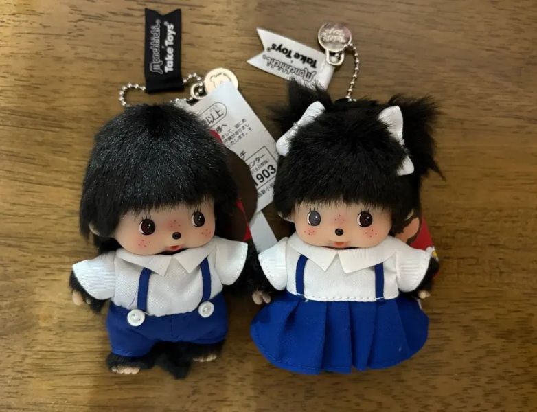 泰國限定 正版 Monchhichi x Thai-Thai Collection 校服夢奇奇吊飾鑰匙圈 