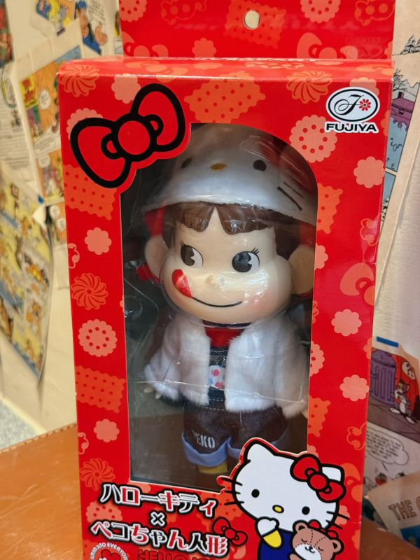 FUJIYA  Peko-chan 不二家牛奶妹Hello kitty聯名款 