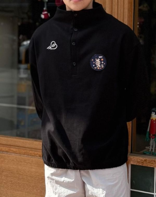 Booming刺繡立領扣式上衣 