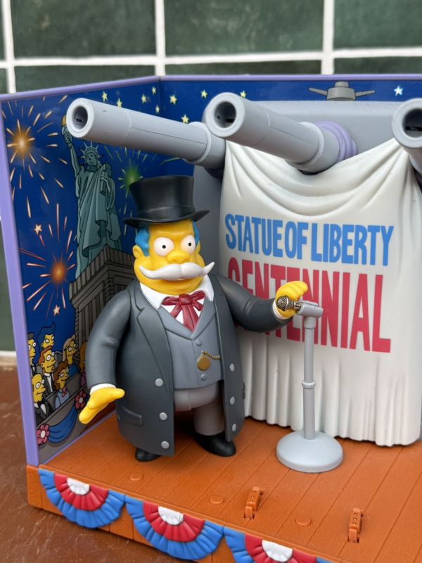The Simpsons 辛普森家庭 自由女神像百年紀念 場景 