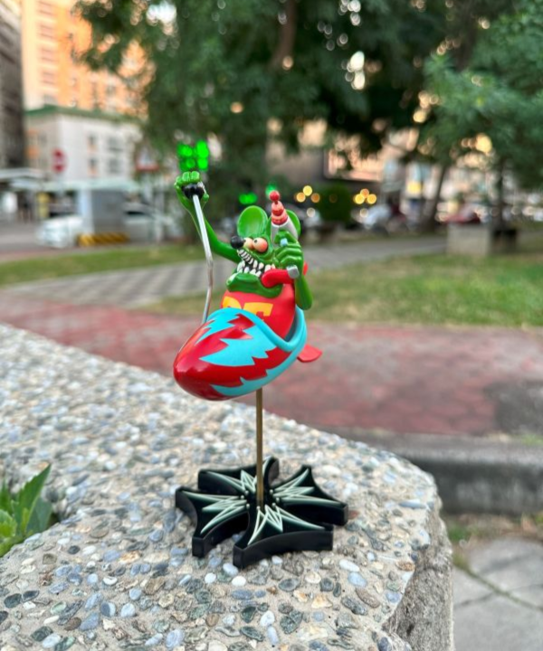 2005年 老品 Rat Fink 芬克鼠 太空船 