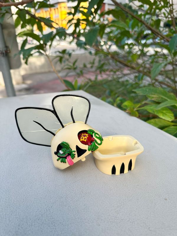 2009年 Rat Fink 骷髏煙灰缸 
