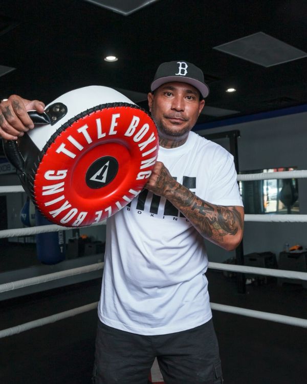 【TMMA】TITLE Combination 拳擊盾 拳擊 泰拳 踢拳擊-黑/紅-PTAPV2 RD #拳套 #拳擊手套 #格鬥裝備 #格鬥用品 #拳擊 #拳擊有氧 #踢拳 #踢拳擊 #泰拳 #散打 #MMA #格鬥 #沙包拳套 #沙包 #練習拳套 #練習拳套 #手綁帶