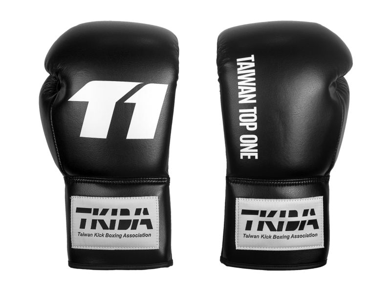 【TMMA】TMMA限定 T1 拳擊 踢拳 格鬥 專業 綁繩式 拳套 - 黑 -T1 TKBA-綁帶 拳套#拳套 #拳擊手套 #格鬥裝備 #TMMA #台北格鬥運動館 #格鬥用品 #拳擊 #拳擊有氧 #踢拳 #踢拳擊 #泰拳 #散打 #MMA #格鬥 #沙包拳套 #練習拳套 #比賽拳套 #初階拳套 #入門拳套 #專業拳套 #綁繩拳套 #綁繩式拳套 #TMMA