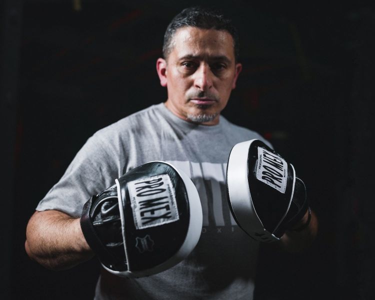 【TMMA】TITLE Pro Mex 系列 訓練手靶 拳擊 泰拳 踢拳擊-黑/白-PMPMM BK/WH #拳套 #拳擊手套 #格鬥裝備 #格鬥用品 #拳擊 #拳擊有氧 #踢拳 #踢拳擊 #泰拳 #散打 #MMA #格鬥 #沙包拳套 #沙包 #練習拳套 #練習拳套 #手綁帶