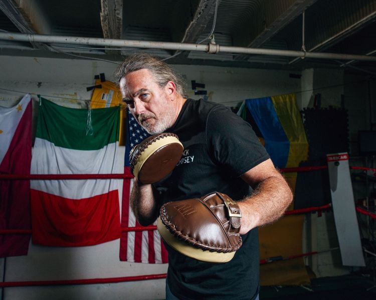 【TMMA】TITLE 復古訓練手靶 拳擊 泰拳 踢拳擊-棕-ROSPM BN/TN #拳套 #拳擊手套 #格鬥裝備 #格鬥用品 #拳擊 #拳擊有氧 #踢拳 #踢拳擊 #泰拳 #散打 #MMA #格鬥 #沙包拳套 #沙包 #練習拳套 #練習拳套 #手綁帶