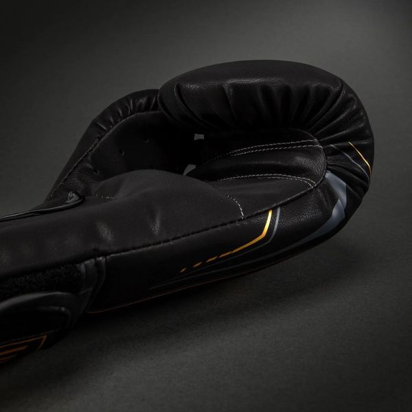 【TMMA】VENUM Streamline 拳套 拳擊 泰拳 MMA  - 黑/金 - 06304-126 #拳套 #拳擊手套 #格鬥裝備 #格鬥用品 #拳擊 #拳擊有氧 #踢拳 #踢拳擊 #泰拳 #散打 #MMA #格鬥 #沙包拳套 #沙包 #練習拳套 #練習拳套 #手綁帶