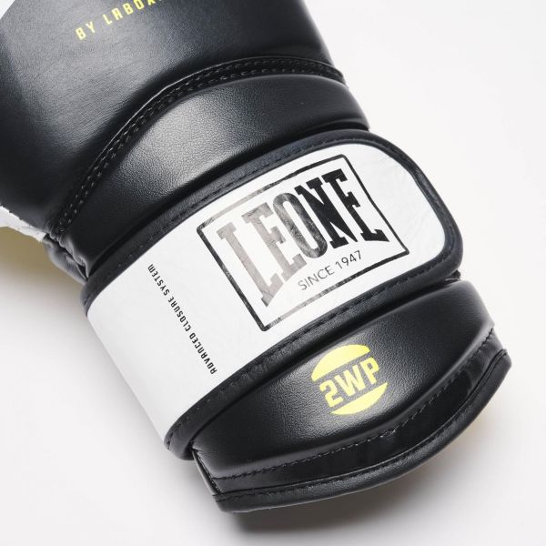 【TMMA】LEONE IL TECNICO N3 真皮 魔鬼氈 訓練 泰拳 踢拳 拳套 - 黑 - GN113 #拳套 #拳擊手套 #TMMA #台北格鬥運動館 #格鬥裝備 #格鬥用品 #拳擊 #拳擊有氧 #踢拳 #踢拳擊 #泰拳 #散打 #MMA #格鬥 #沙包拳套 #練習拳套 #比賽拳套 #初階拳套 #入門拳套 #專業拳套 #LEONE