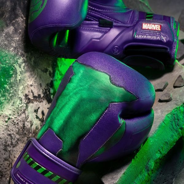 【TMMA】HAYABUSA 漫威英雄系列 拳套 拳擊 泰拳 MMA - 浩克 - MBG-TH-12 #拳套 #拳擊手套 #TMMA #台北格鬥運動館 #格鬥裝備 #格鬥用品 #拳擊 #拳擊有氧 #踢拳 #踢拳擊 #泰拳 #散打 #MMA #格鬥 #沙包拳套 #練習拳套 #比賽拳套 #初階拳套 #入門拳套 #專業拳套 #HAYABUSA