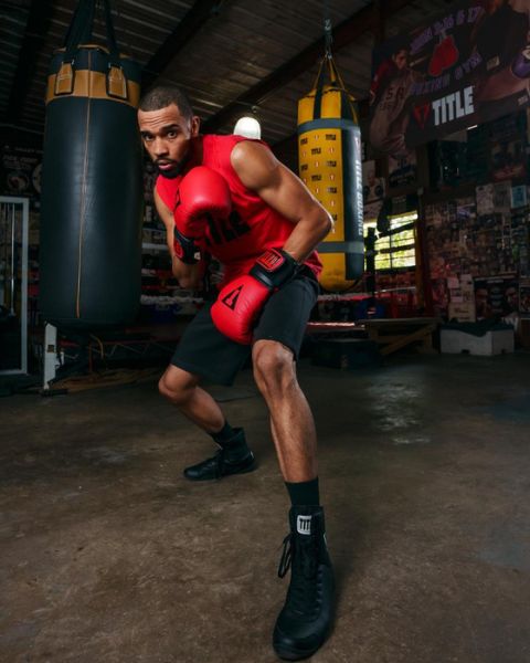 【TMMA】TITLE Predator 掠奪者 中高筒 輕量 合成皮 拳擊鞋 - 黑/黑- TBS38 #拳擊鞋 #格鬥裝備 #TMMA #台北格鬥運動館 #格鬥用品 #拳擊 #拳擊有氧 #踢拳 #踢拳擊 #泰拳 #散打 #MMA #格鬥 #比賽拳擊鞋 #入門拳擊鞋 #初階拳擊鞋 #TITLE