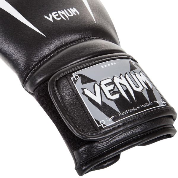 【TMMA】VENUM 巨人款3.0 真皮拳套 - 黑/白 - EU-2055 #拳套 #拳擊手套 #TMMA #台北格鬥運動館 #格鬥裝備 #格鬥用品 #拳擊 #拳擊有氧 #踢拳 #踢拳擊 #泰拳 #散打 #MMA #格鬥 #沙包拳套 #練習拳套 #比賽拳套 #初階拳套 #入門拳套 #專業拳套 #VENUM