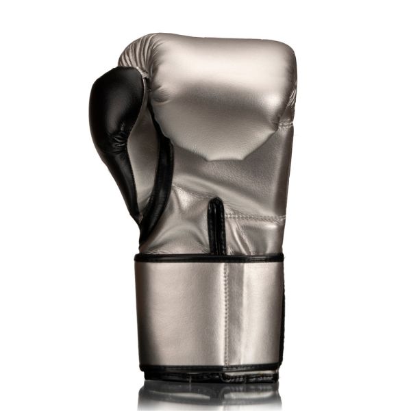 【TMMA】FLY Superloop X 系列 合成皮 拳套 訓練 拳擊 MMA -銀/黑 - SPXVSBK12 #拳套 #拳擊手套 #TMMA #台北格鬥運動館 #格鬥裝備 #格鬥用品 #拳擊 #拳擊有氧 #踢拳 #踢拳擊 #泰拳 #散打 #MMA #格鬥 #沙包拳套 #練習拳套 #比賽拳套 #初階拳套 #入門拳套 #專業拳套  #FLY