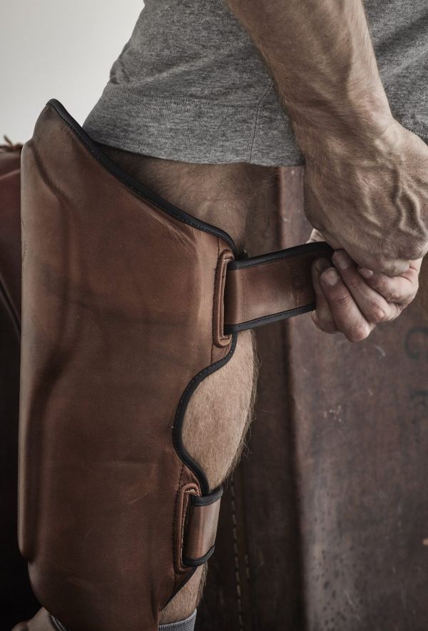 【TMMA】MVP PRO系列 真皮護腳脛 - 棕色 - PRO SP #護腳脛 #腳脛 #棉織腳脛 #棉織護腳脛 #格鬥裝備 #TMMA #台北格鬥運動館 #格鬥用品 #拳擊 #拳擊有氧 #踢拳 #踢拳擊 #泰拳 #散打 #MMA #格鬥 #比賽護腳脛 #比賽腳脛 #比賽棉織腳脛 #入門腳脛 #入門護腳脛 #初階護腳脛 #初階腳脛 #MVP