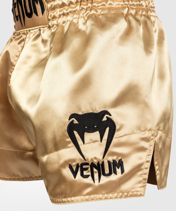【TMMA】VENUM 經典泰拳褲 -金/黑- EU-03813-449 #泰褲 #道褲 #格鬥裝備 #TMMA #台北格鬥運動館 #格鬥用品 #拳擊 #拳擊有氧 #踢拳 #踢拳擊 #泰拳 #散打 #MMA #格鬥 #格鬥周邊 #泰拳褲 #格鬥褲 #運動褲 #格鬥短褲 #短褲  #VENUM