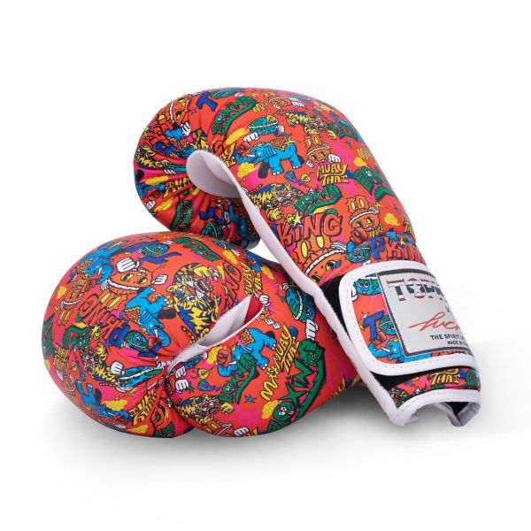 【TMMA】TOP KING X PUCK 真皮聯名拳套 拳擊 泰拳 真皮 拳套- 紅 - TKXPBG-01 #拳套 #拳擊手套 #TMMA #台北格鬥運動館 #格鬥裝備 #格鬥用品 #拳擊 #拳擊有氧 #踢拳 #踢拳擊 #泰拳 #散打 #MMA #格鬥 #沙包拳套 #練習拳套 #比賽拳套 #初階拳套 #入門拳套 #專業拳套 #TOP KING