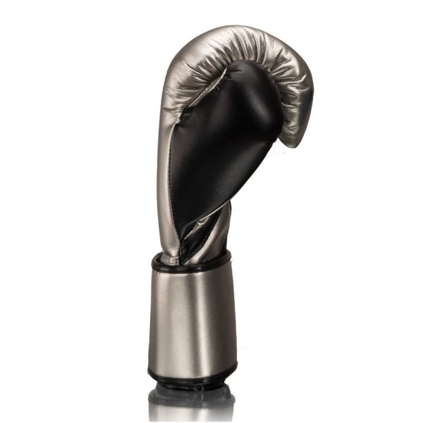 【TMMA】FLY Superloop X 系列 合成皮 拳套 訓練 拳擊 MMA -銀/黑 - SPXVSBK12 #拳套 #拳擊手套 #TMMA #台北格鬥運動館 #格鬥裝備 #格鬥用品 #拳擊 #拳擊有氧 #踢拳 #踢拳擊 #泰拳 #散打 #MMA #格鬥 #沙包拳套 #練習拳套 #比賽拳套 #初階拳套 #入門拳套 #專業拳套  #FLY