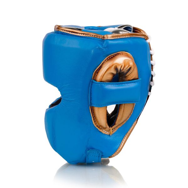 【TMMA】FLY Knight X 系列 合成皮 拳擊 泰拳 ＭＭＡ 基礎型 頭盔- 藍/金 - KNTBGM #訓練頭盔 #訓練頭套 #格鬥裝備 #TMMA #台北格鬥運動館 #格鬥用品 #拳擊 #拳擊有氧 #踢拳 #踢拳擊 #泰拳 #散打 #MMA #格鬥 #初階訓練頭盔 #初階訓練頭套 #入門訓練頭盔 #入門訓練頭套 #比賽頭盔 #比賽頭套 #FLY