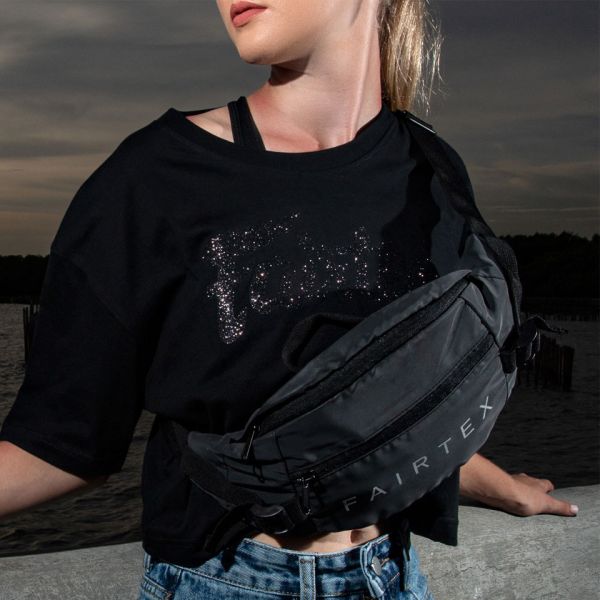 【TMMA】FAIRTEX 挎包 - 黑 - BAG13 #格鬥裝備 #TMMA #台北格鬥運動館 #格鬥用品 #拳擊 #拳擊有氧 #踢拳 #踢拳擊 #泰拳 #散打 #MMA #格鬥 #運動背包 #腰包 #束口袋 #裝備包 #旅行袋 #旅行包 #護具包 #訓練包 #登山包 #跨包 #FAIRTEX