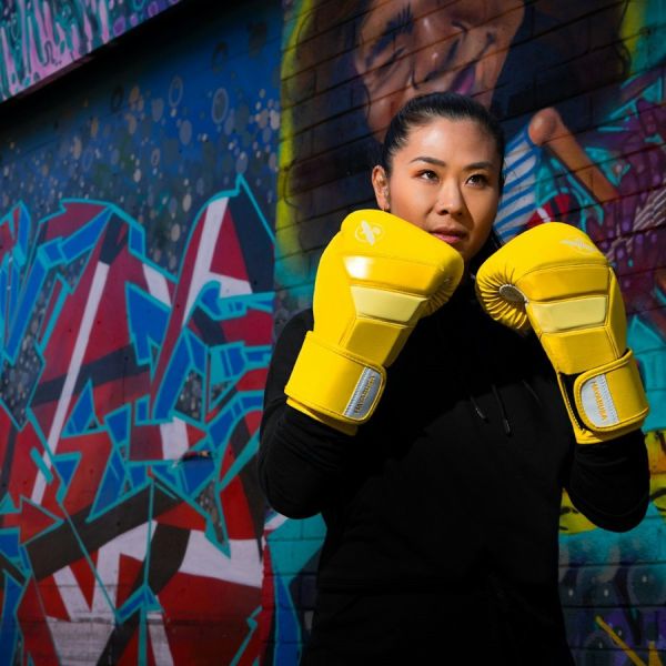 【TMMA】HAYABUSA T3 合成皮拳套 拳套 拳擊 泰拳 MMA - 霓虹黃-T312G-VYL #拳套 #拳擊手套 #TMMA #台北格鬥運動館 #格鬥裝備 #格鬥用品 #拳擊 #拳擊有氧 #踢拳 #踢拳擊 #泰拳 #散打 #MMA #格鬥 #沙包拳套 #練習拳套 #比賽拳套 #初階拳套 #入門拳套 #專業拳套  #HAYABUSA