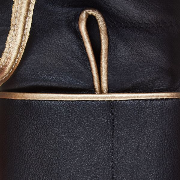 【TMMA】FLY Superloop 系列 真皮 拳套 訓練 拳擊 MMA - 黑/金 - SUPLOOP12BKGO #拳套 #拳擊手套 #TMMA #台北格鬥運動館 #格鬥裝備 #格鬥用品 #拳擊 #拳擊有氧 #踢拳 #踢拳擊 #泰拳 #散打 #MMA #格鬥 #沙包拳套 #練習拳套 #比賽拳套 #初階拳套 #入門拳套 #專業拳套  #FLY