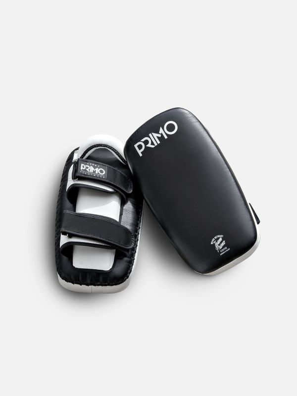 【TMMA】PRIMO Elite 經典拳腳靶 - 黑 - CG-KP4-GL #格鬥裝備 #TMMA #台北格鬥運動館 #格鬥用品 #拳擊 #拳擊有氧 #踢拳 #踢拳擊 #泰拳 #散打 #MMA #格鬥 #靶具 #連指訓練手靶 #手靶 #訓練手靶 #方型曲線靶 #大腳靶 #訓練拍靶 #拍靶 #拳腳靶 #泰靶 #泰拳靶 #泰式拳腳靶 #加長型手靶 #打擊棒 #腰靶 #肚靶 #速度靶 #拳擊手靶 #PRIMO