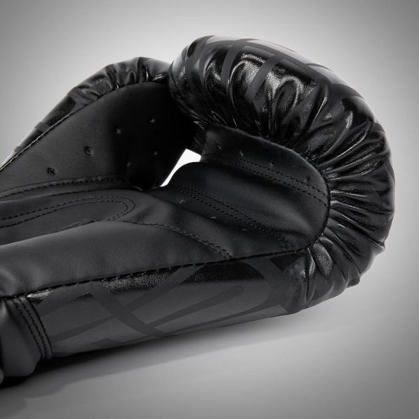 【TMMA】Venum 競爭者Contender 1.5 XT 兒童合成皮拳套 - 黑/金 - 05395-126 #拳套 #拳擊手套 #格鬥裝備 #格鬥用品 #拳擊 #拳擊有氧 #踢拳 #踢拳擊 #泰拳 #散打 #MMA #格鬥 #沙包拳套 #沙包 #練習拳套 #練習拳套 #手綁帶