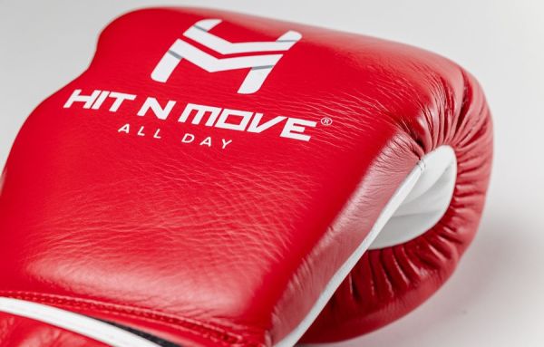 【TMMA】HIT N MOVE Pro Agility 真皮 魔鬼氈 訓練 拳擊 拳套-紅/白-A3-1 #拳套 #拳擊手套 #TMMA #台北格鬥運動館 #格鬥裝備 #格鬥用品 #拳擊 #拳擊有氧 #踢拳 #踢拳擊 #泰拳 #散打 #MMA #格鬥 #沙包拳套 #練習拳套 #比賽拳套 #初階拳套 #入門拳套 #專業拳套 #HIT N MOVE