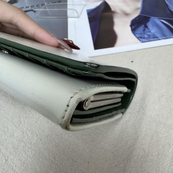 Agnes b. 淺綠 綠邊短款錢包 