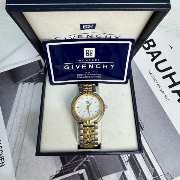 Givenchy 雙色腕錶 