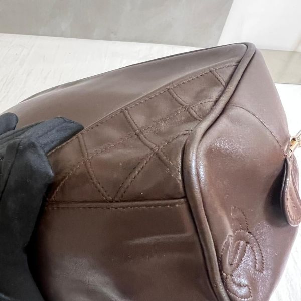CHANEL 復古魚子醬皮革化妝包 