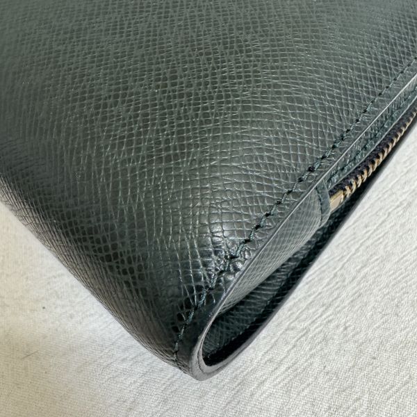 Louis Vuitton 墨綠色 Epi水波紋手拿包 