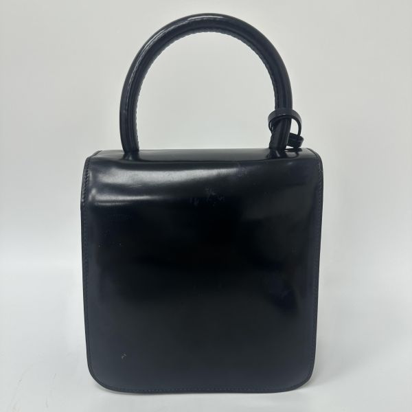 PRADA 黑色皮革手提包 