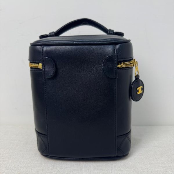 Chanel 小羊皮化妝箱 