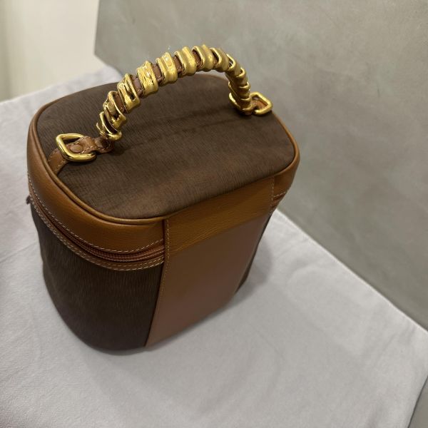 Loewe古董化妝包/水桶包 