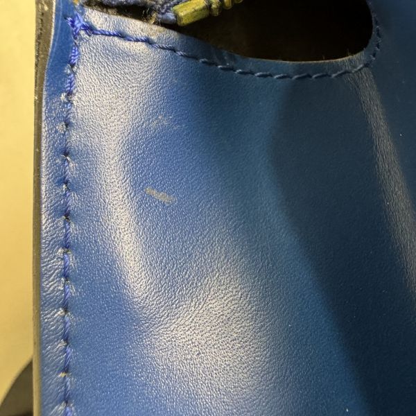 Louis Vuitton Epi 皮革手拿包 