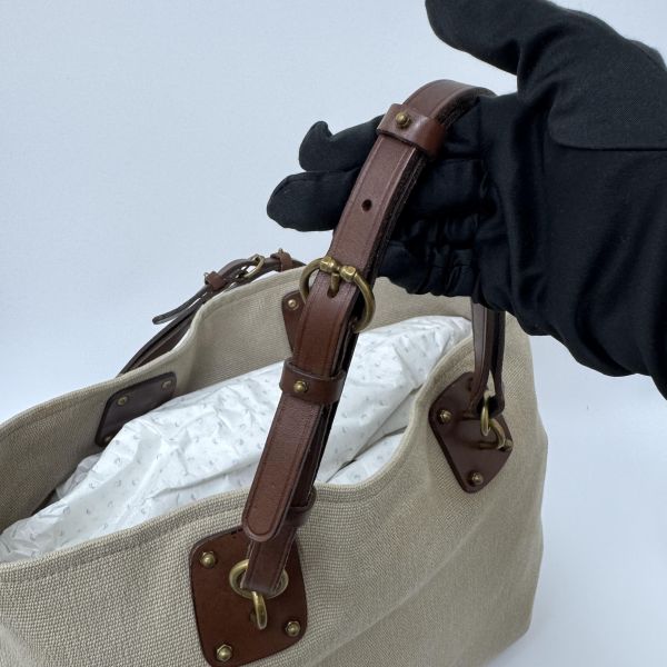 BOTTEGA VENETA 帆布金釦手腕袋卡其 