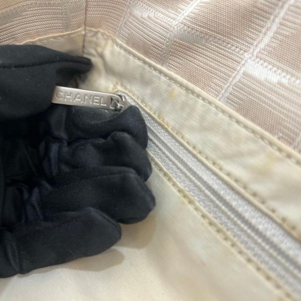 Chanel 奶茶色香奈兒冰格托特包 