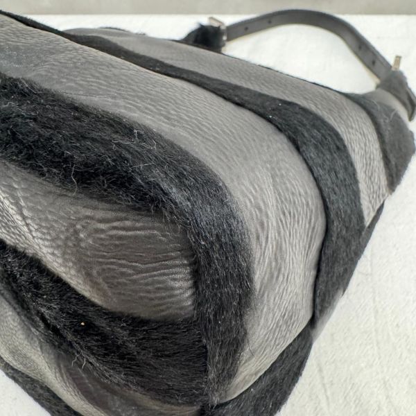 FENDI 馬毛黑色肩包 