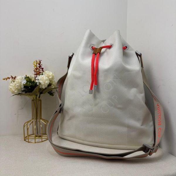 Louis Vuitton Damier geant vintage 螢光橘線條縮口水桶包 