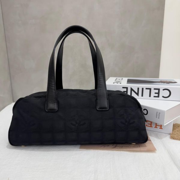 Chanel 黑色布面冰格拼皮棍 