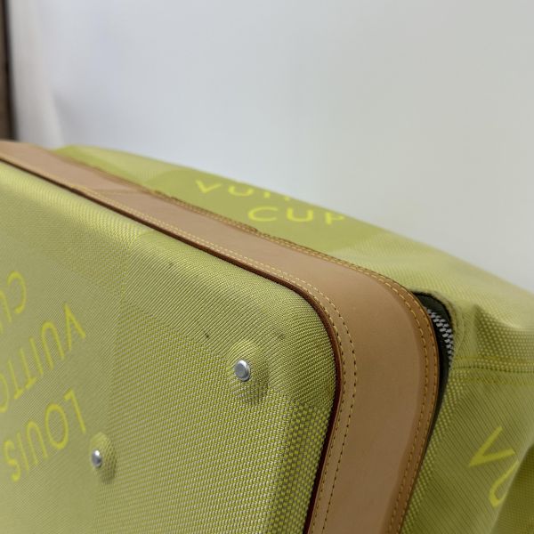 Louis Vuitton 限量帆布旅行袋 