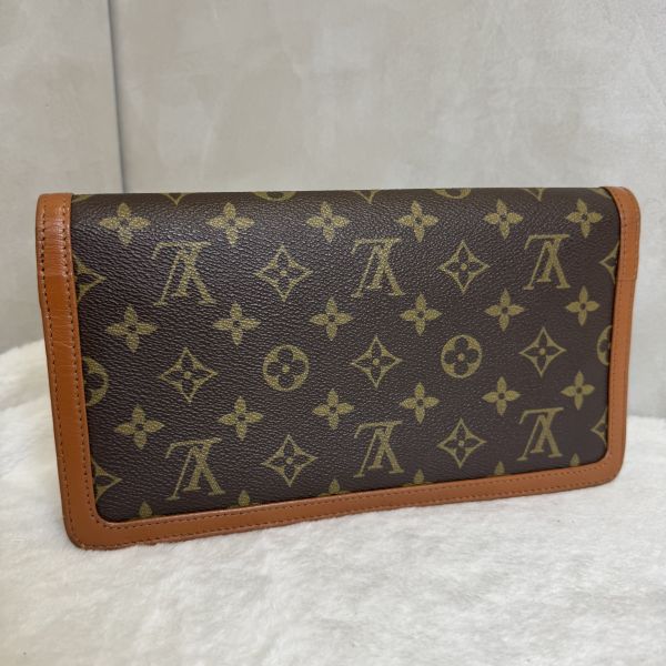 Louis Vuitton 26手拿包 