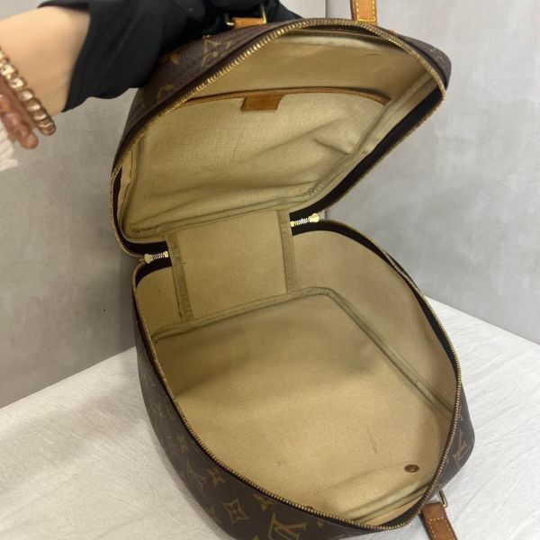 Louis Vuitton 金扣手提袋 鞋袋 