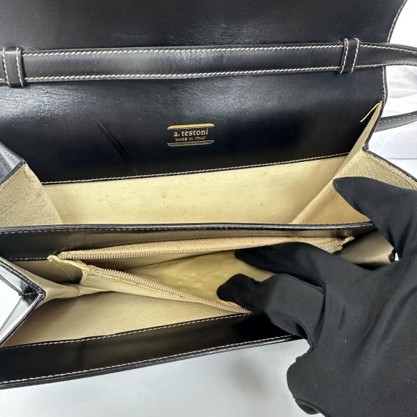 Testini 鐵獅東尼 黑色皮革斜背包 