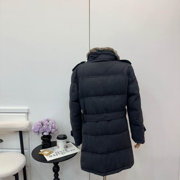 Burberry 羽絨大衣 