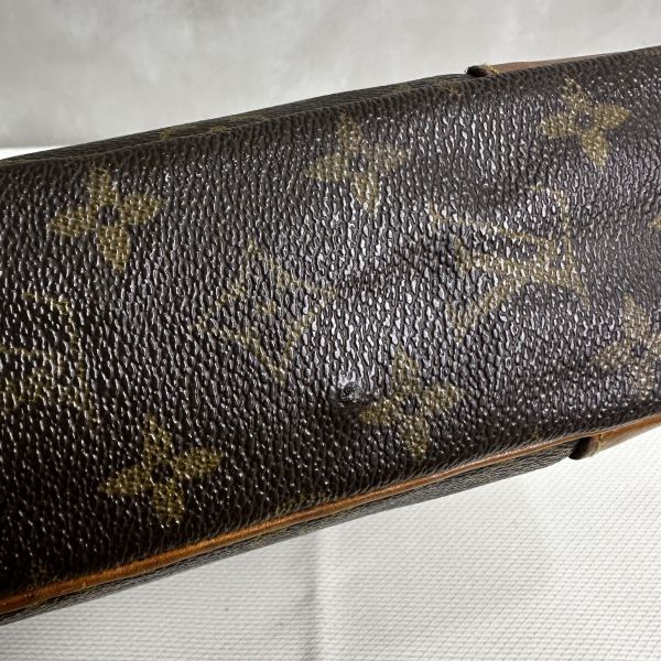 Louis Vuitton 經典手拿包 