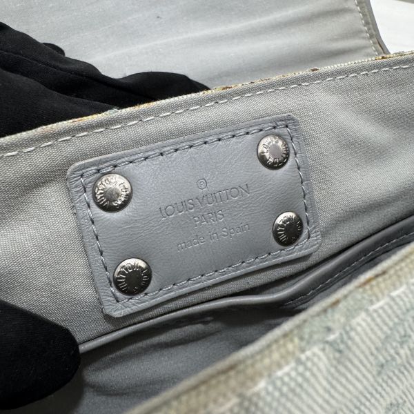 LV 童話森林系列郵差包 